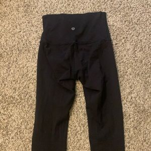 Lululemon leggings 28” inseam size 4